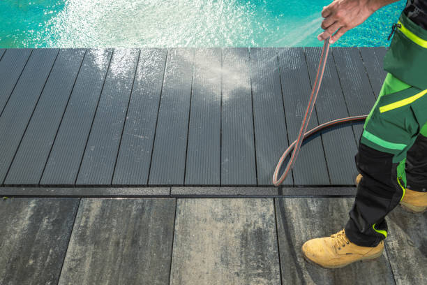 Best Garage Pressure Washing  in Conning Towers Nautilus Park, CT